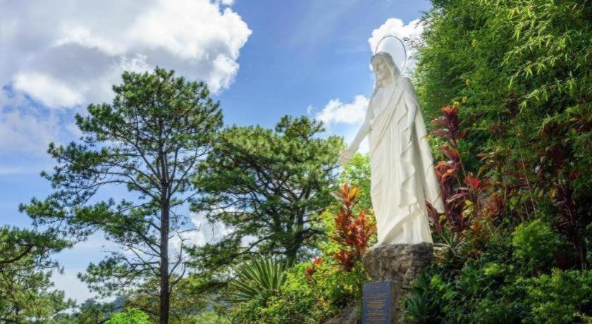 Travelite Hotel Legarda Baguio City Exterior photo